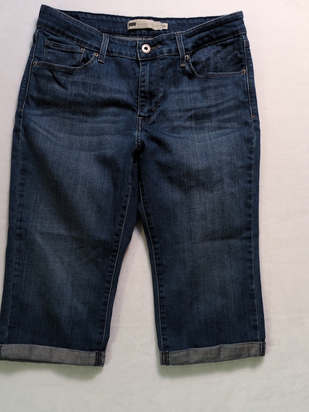 Levis Womens 12P Petite Cuffed Denim Capris Medium Wash Stretch Bermudas